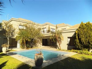 4 Bed House in Dainfern Golf Estate