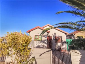 2 Bed House in Highbury