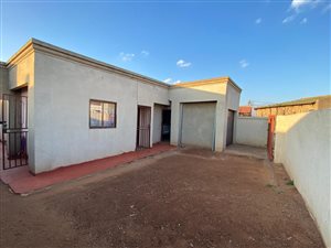 2 Bed House in Vosloorus