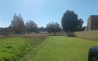 1380 m² Land available in Bakerton