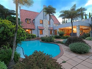 4 Bed House in Saxonwold