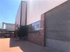 1200 m² Industrial space in Driehoek