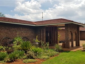8.6 ha Farm in Boskop