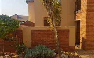 2 Bedroom House in Noordheuwel