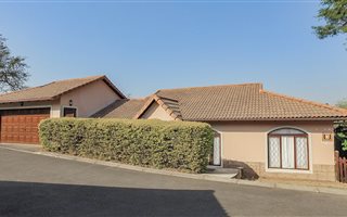 3 Bedroom Townhouse in Waterfall