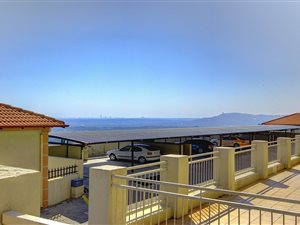 3 Bed Apartment in Constantia Kloof