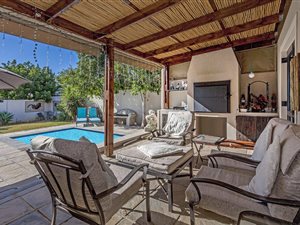 3 Bed House in Kelderhof Country Village