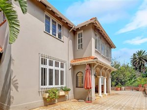 4 Bed House in Houghton Estate