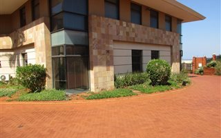 791 m² Commercial space in La Lucia