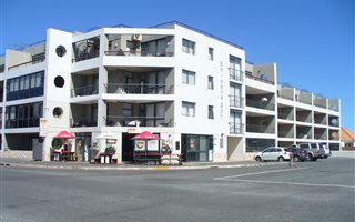 2 Bedroom Apartment in Gansbaai and surrounds