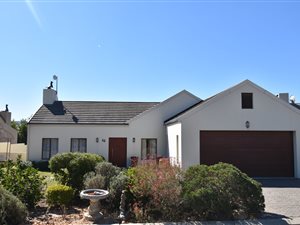 4 Bed House in Kloof