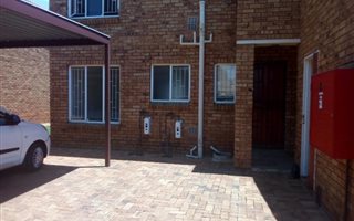 2 Bedroom Apartment in Clarina
