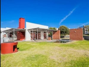 2 Bed Apartment in Midridge Park