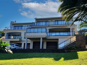 4 Bed Townhouse in Southbroom