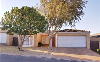 3 Bedroom Townhouse in D Urbanvale