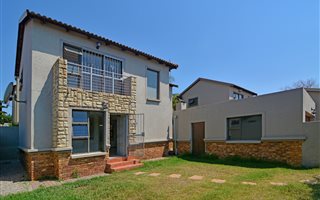 2 Bedroom Cluster in Kengies