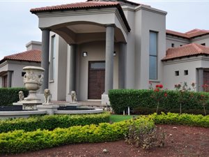5 Bed House in Midfield Estate