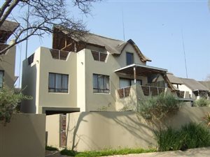 2 Bed Duplex in Fourways