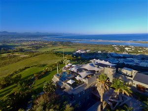 840 m² Land available in Plettenberg Bay