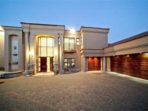 4 Bed House in Bedfordview