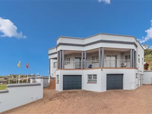 4 Bed House in La Mercy