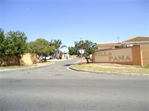 3 Bed House in St Dumas