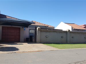 3 Bed House in Leondale