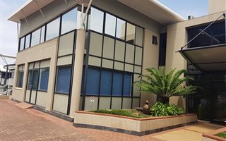 240 m² Office Space in Westville