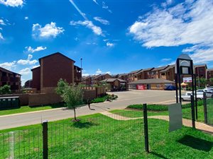 2 Bed Apartment in Alberton