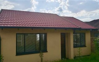 2 Bedroom House in Naturena