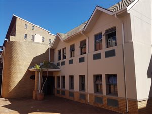 220 m² Commercial space in Hatfield