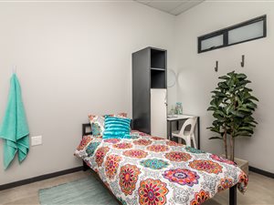 Bachelor apartment in Doornfontein