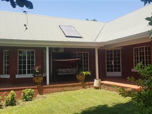 3 Bed House in Clarendon