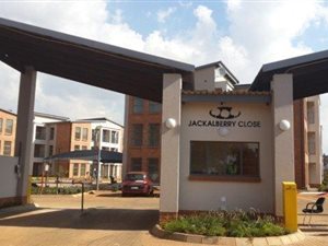 2 Bed Apartment in Jansen Park