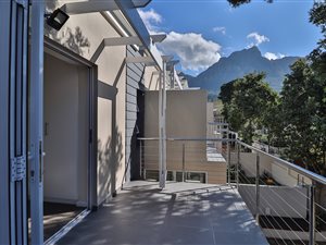 3 Bed Townhouse in Newlands