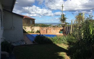 5 Bedroom House in Kaysers Beach