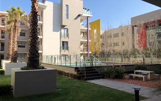 2 Bedroom Apartment in Houghton Estate