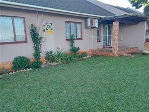 3 Bed Simplex in Inyala Park