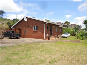 4 Bed House in Shallcross