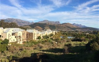 608 m² Land available in Franschhoek