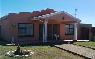 3 Bedroom House in Kwa Nobuhle