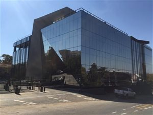 1442 m² Office Space in Illovo
