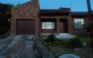 4 Bedroom House in Kanyamazane