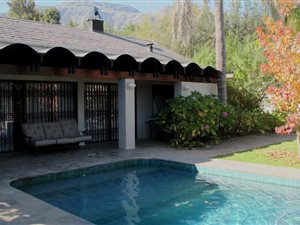 4 Bed House in Blaauwklippen
