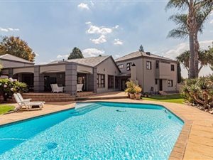6 Bed House in Bedfordview