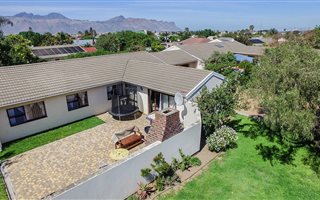 4 Bedroom House in Onverwacht