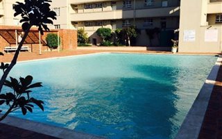 1 Bedroom Apartment in Zonnebloem