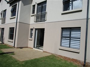 2 Bed Apartment in Lakefield