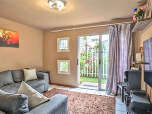 2 Bed Townhouse in Verwoerdpark