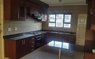 3 Bedroom Simplex in Malvern